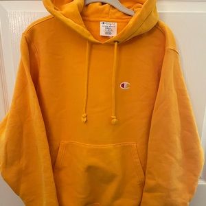 champion yellow sweatshirt size small